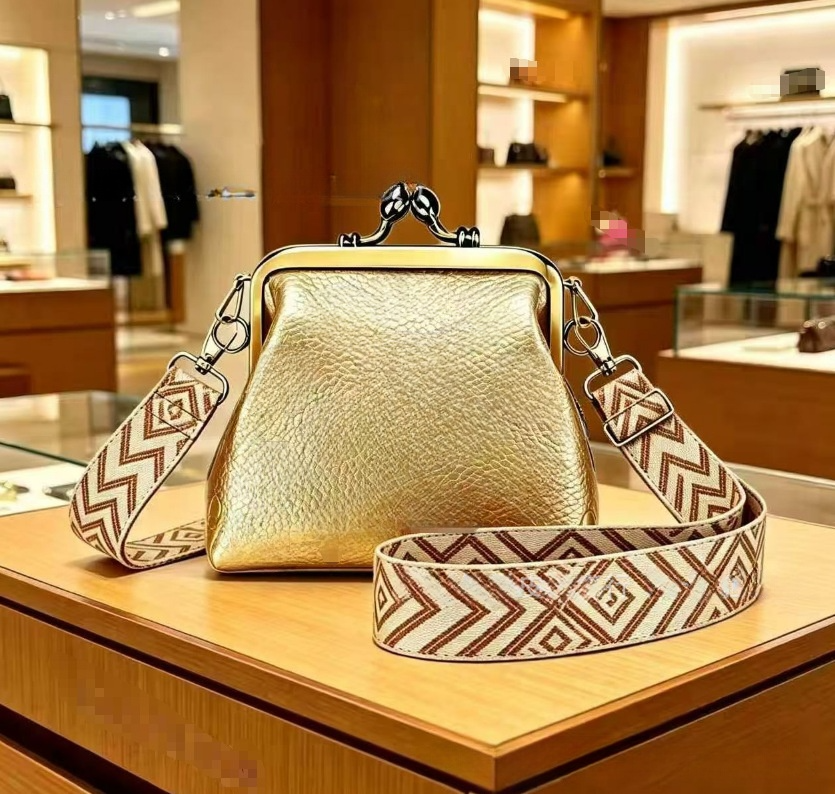 #278 Women's new wide shoulder strap mini clip coin purse crossbody bag